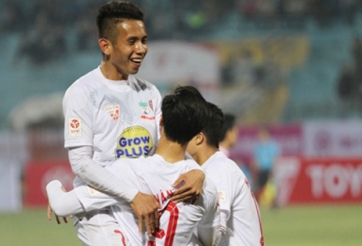 HAGL trả lương cho cầu thủ sau 2 tháng chậm trễ