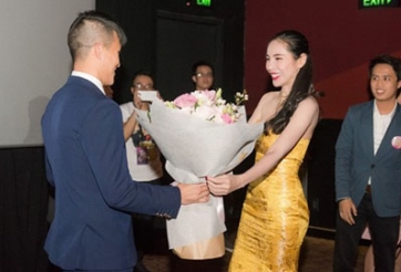 Hậu trường 23/3: CV9 tranh thủ gặp vợ, Công Phượng tập ‘bắn’