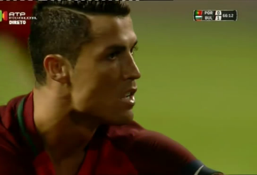 VIDEO: Cảm xúc khi miss pen của Ronaldo ở trận thua Bulgaria