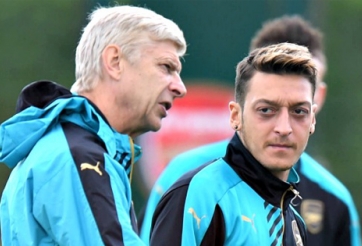 Mesut Ozil: “Arsenal còn cơ hội vô địch Premier League”
