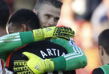 Vượt Martial, De Gea xuất sắc nhất MU tháng 3