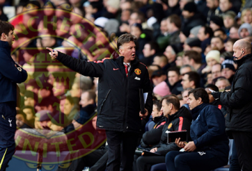 Chuyển nhượng 1/4: M.U nhắm Pochettino thay thế Van Gaal