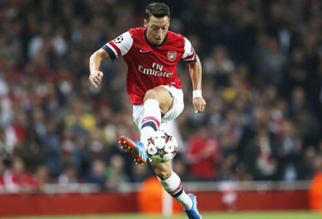 Ozil lên tiếng về thông tin sẽ trở lại Real Madrid