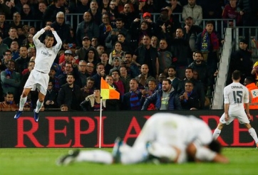 VIDEO: Bàn thắng đầy cảm xúc của Ronaldo vào lưới Barcelona