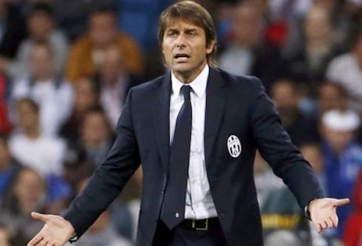 Vừa ký kết với Chelsea, HLV Conte dính ngay scandal chấn động