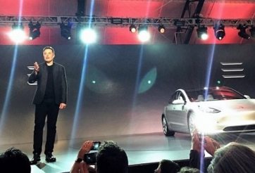 Mỹ: 'Sốt' xe hơi điện của Tesla