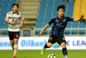 Thua trận thứ 4, đội của Xuân Trường rơi vào cơn khủng hoảng