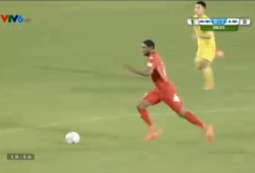 VIDEO: Pha solo ghi bàn từ giữa sân của tiền đạo Bình Dương vs Hà Nội T&T