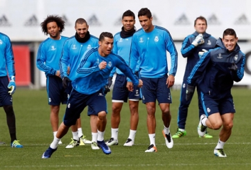 Chủ tịch Perez tiếp 'doping' cho Real trước trận gặp Wolfsburg