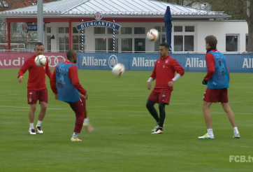 VIDEO: Bài tập chuyền bóng x4 độ khó theo phong cách Bayern Munich