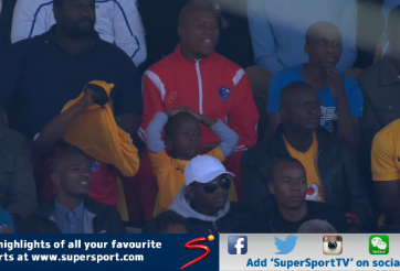 VIDEO: Phát hiện fan bóng đá 'phong trào' nhất từng thấy