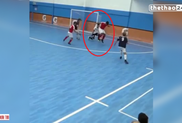 VIDEO: Đỉnh cao của ghi bàn ngẫu hứng trên sân futsal