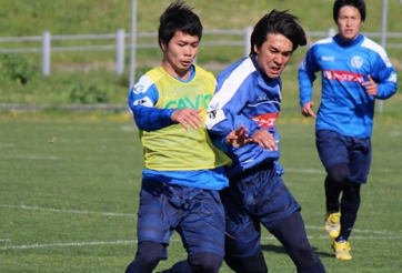 Đội bóng của Công Phượng hoãn đá vòng 8 vì động đất