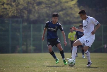 VIDEO: Xuân Trường kiến tạo giúp đồng đội gỡ hòa trước Seoul E-Land