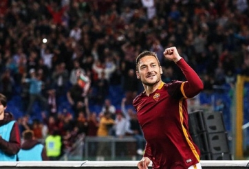 VIDEO: Cú đúp khó tin của Francesco Totti ở tuổi 39