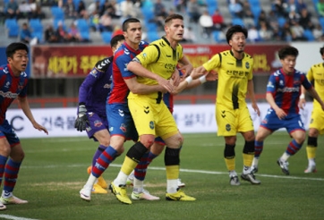 Xuân Trường không thi đấu, Incheon có trận hòa thứ 3