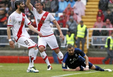 Real Madrid trả giá đắt cho trận thắng Vallecano