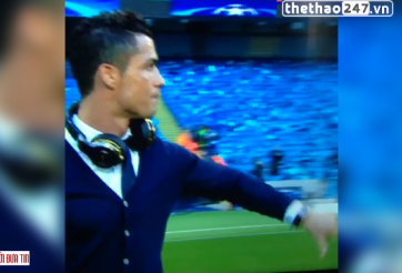 VIDEO: Hành động dễ gây hiểu lầm của Ronaldo trên sân Etihad