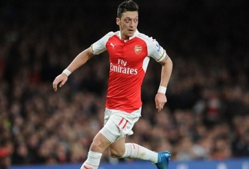 Mesut Ozil ‘hờ hững’ với Arsenal