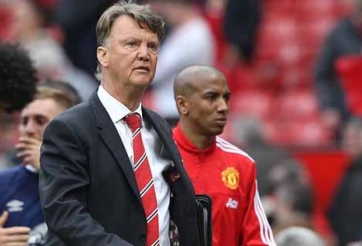 Van Gaal tuyên bố ở lại Man Utd