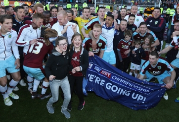 Premier League đón tân binh đầu tiên