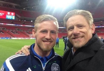 Cha con Peter Schmeichel đi vào lịch sử EPL
