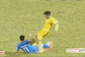 VIDEO: Pha bỏ bóng đạp người của cầu thủ Đồng Tháp với Mạc Hồng Quân