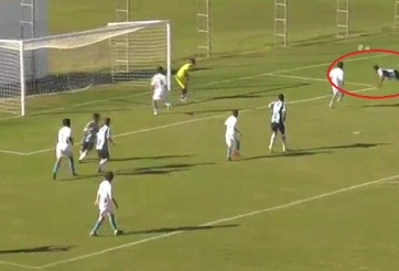 VIDEO: Siêu phẩm kiểu bọ cạp của cầu thủ U14 tại Brazil