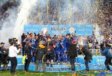 Điểm tin 8/5: Cảm xúc của thầy trò Ranieri trong ngày đăng quang, Real chi ‘khủng’ cho sao Chelsea