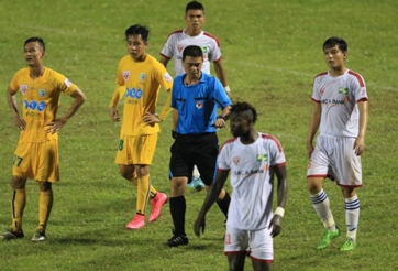 Cầu thủ SLNA: Mọi cuộc chơi đều có luật và chúng tôi chưa được dạy