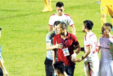 Điểm tin chiều 10/5: Ban kỷ luật VFF phạt nặng HLV SLNA