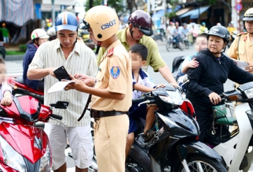 Mức xử phạt với người điều khiển phương tiện vi phạm giao thông 2016