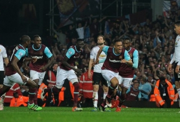 VIDEO: Sức ép khủng khiếp của West Ham lên khung thành De Gea