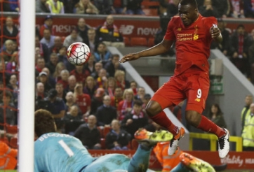 Liverpool và Chelsea cầm chân nhau sau sai  lầm của Begovic