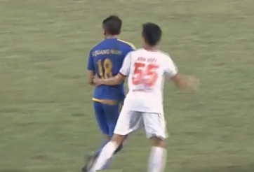 Giải hạng Nhất quốc gia 2016 vừa chứng kiến pha đánh người thô bạo