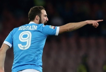 VIDEO: Cú hattrick đẳng cấp giúp Higuain đi vào lịch sử Serie A
