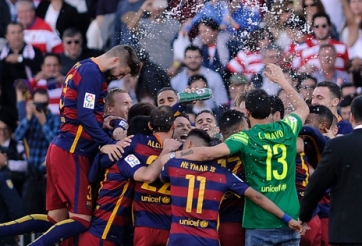 Chùm ảnh Barca vỡ òa trong niềm vui vô địch
