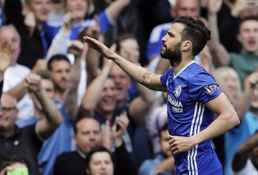 Chelsea chia điểm với Leicester trong trận cuối cùng mùa 2015/16