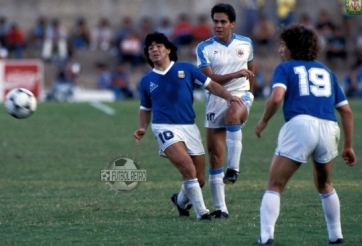 VIDEO: Khoảnh khắc thiên tài không gặp may của Maradona ở Copa America 1989