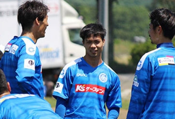 HAGL hỏi mượn cầu thủ Mito Hollyhock