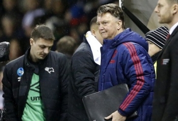 Hai năm của HLV Van Gaal tại M.U: Buồn vui xen lẫn