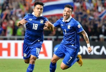 CLB Ngoại hạng Anh mời ĐT Thái Lan đá giao hữu