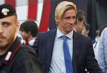 Chùm ảnh: Torres lịch lãm cùng dàn sao Atletico đổ bộ xuống Milan