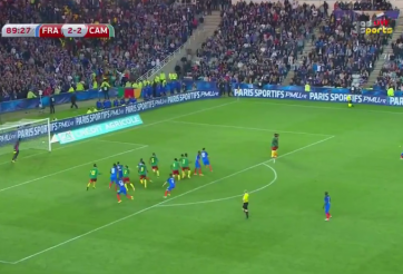 VIDEO: Dimitri Payet trổ tài sút phạt với siêu phẩm vào lưới Cameroon