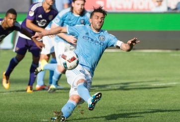 VIDEO: Cú sút pen thảm họa của David Villa ở vòng 14 MLS