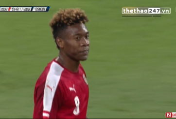VIDEO: David Alaba phản lưới khó tin trong màu áo tuyển Áo