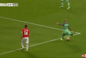 VIDEO: Siêu phẩm cứa lòng hoàn hảo của sao tuyển Bồ Đào Nha