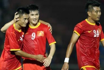 ĐT Việt Nam vào trận chung kết AYA Bank Cup sau loạt penalty cân não