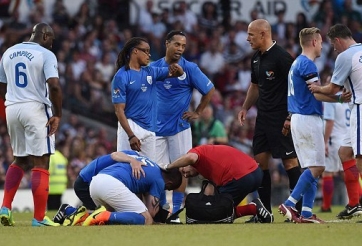 Video bàn thắng: Huyền thoại Anh 3-2 Ngôi sao thế giới