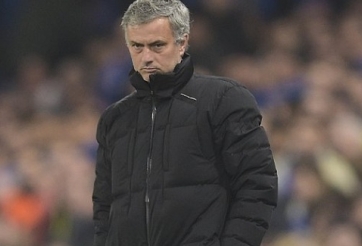 Cựu HLV V-League đồng ý làm trợ lý kỹ thuật cho Mourinho tại M.U